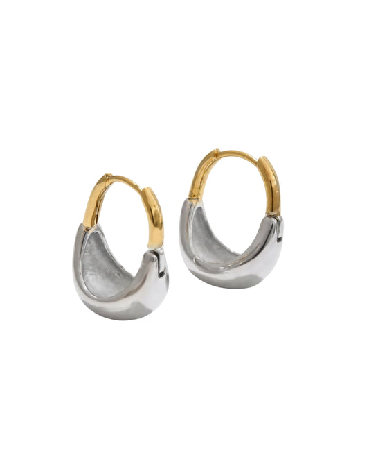 Aretes Huggie Bicolor Esculturales