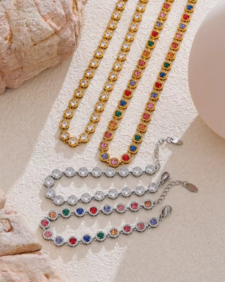 Pulsera con zirconias, color plateado