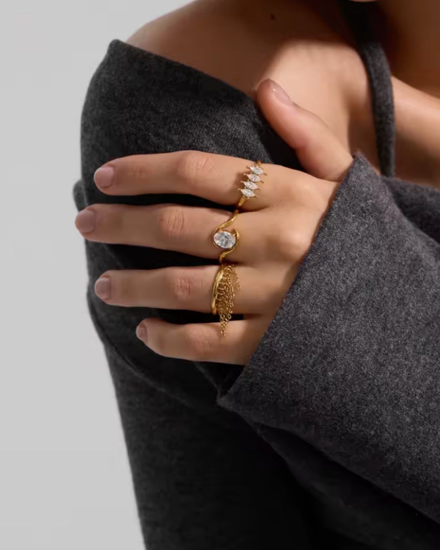 Anillo Abierto con Cristales Marquise