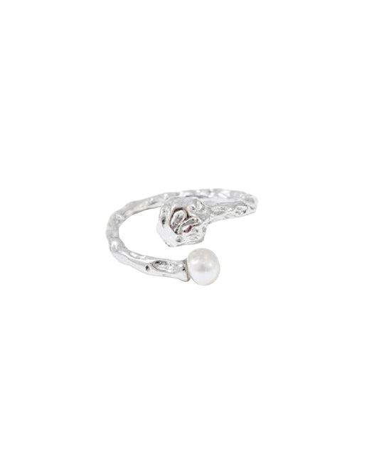 Anillo Texturizado con Perla