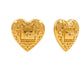 Aretes dorados chunky en forma de corazon