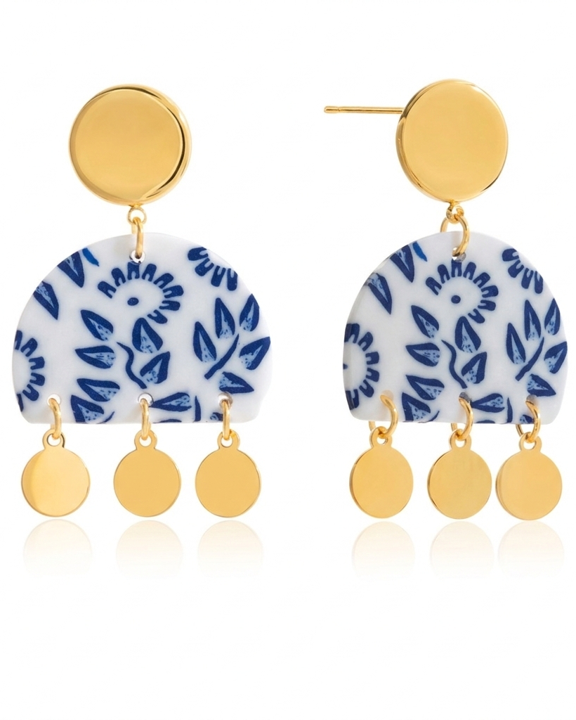 Aretes dorados largos con diseño de talavera