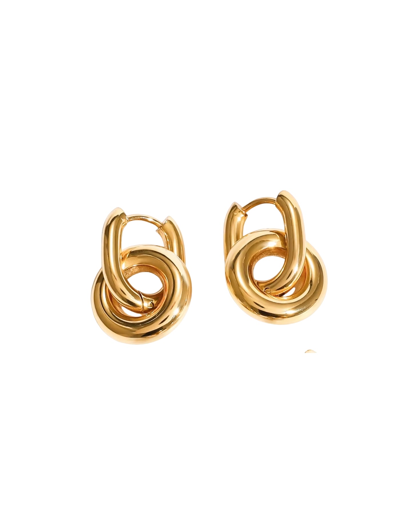 Aretes tipo huggie casuales dorados de acero inoxidable