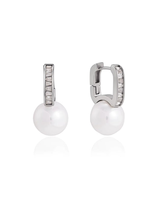 Aretes Huggies Rectangulares con Circonias y Perla Colgante