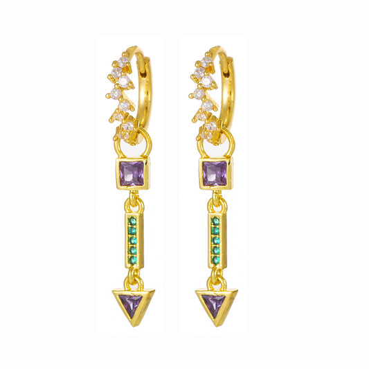 Arete statement de flores con piedras en color rosa, de tipo drop.