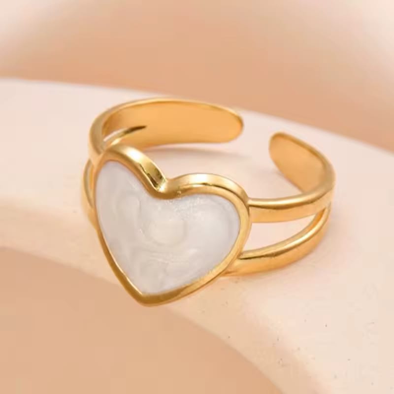 Ivette Pearlheart Ring