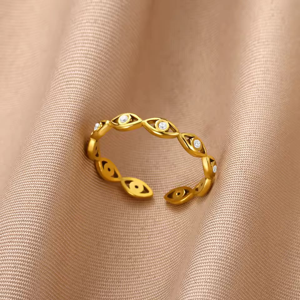 Mya Eyelet Ring