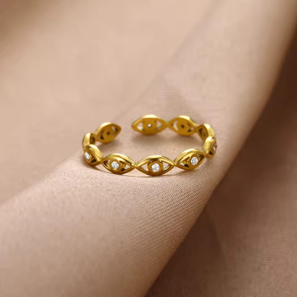 Mya Eyelet Ring