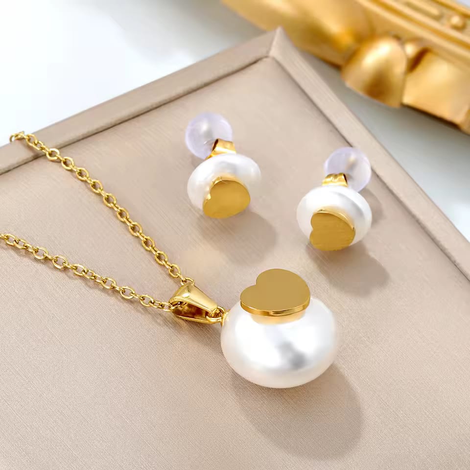 Verona Pearl Gift Set